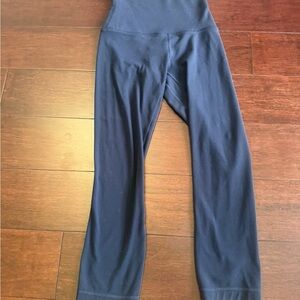 Lululemon Navy Cropped Aligns